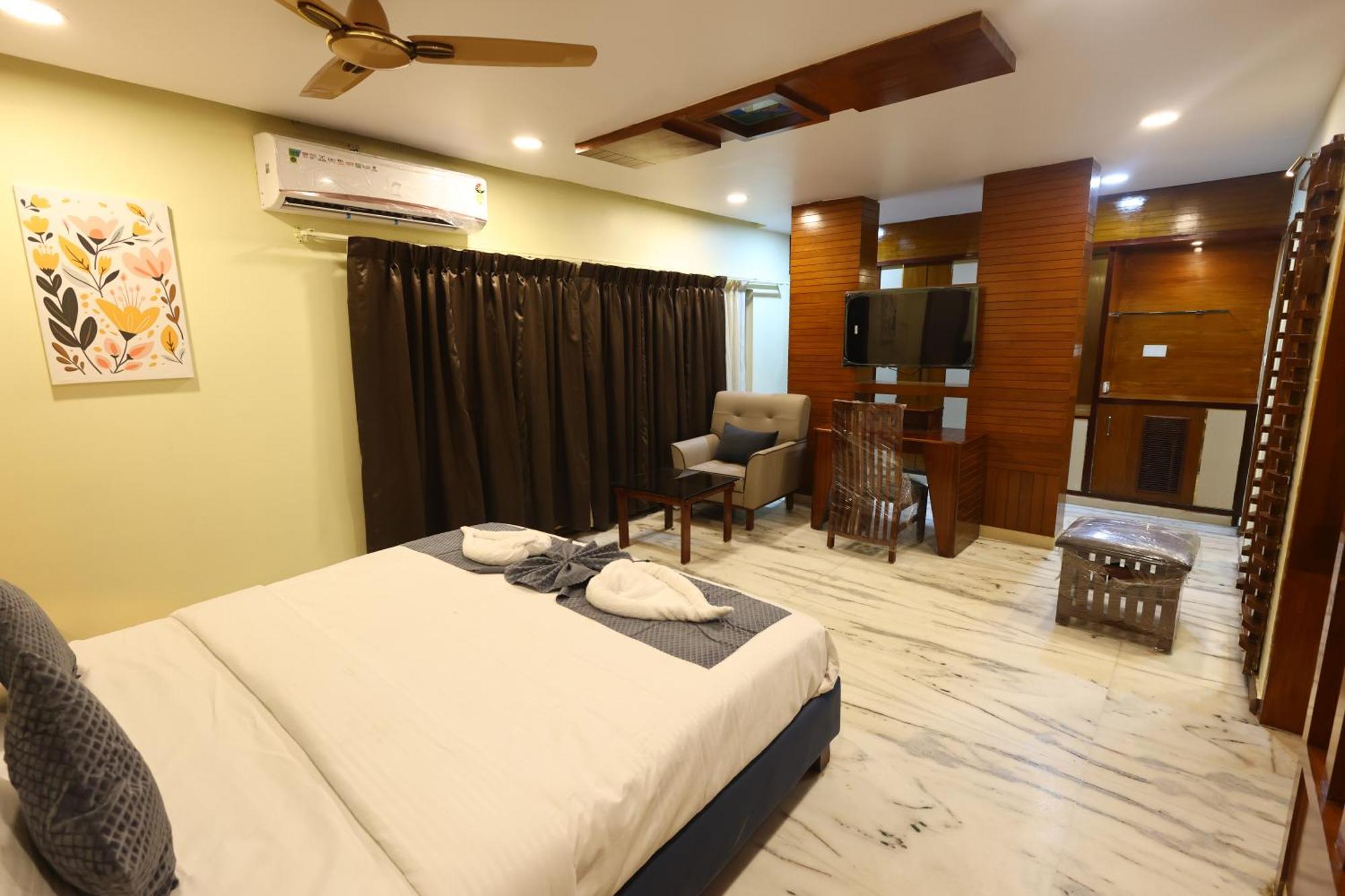Lj Dadi'S Grand Hotel Visakhapatnam Eksteriør billede